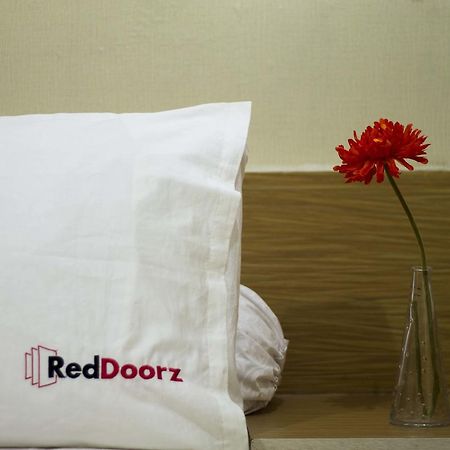 ホテル Reddoorz Near Prawirotaman 2 ジョグジャカルタ エクステリア 写真